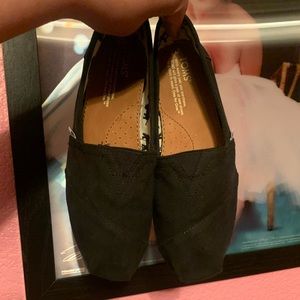 Women’s slip on “Tom’s”